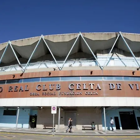 Piso Amplio Y Exterior Con Terraza Para 6 Personas Appartamento Vigo