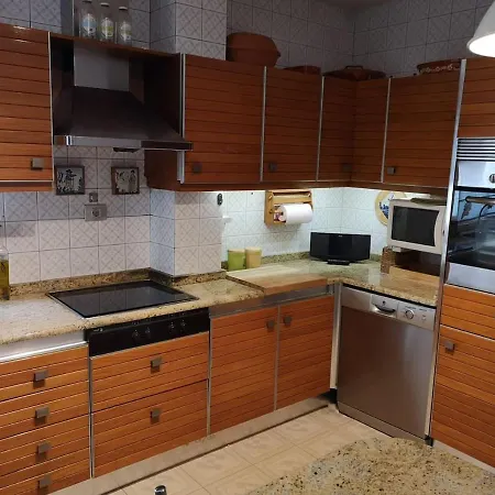 Piso Amplio Y Exterior Con Terraza Para 6 Personas Appartamento *